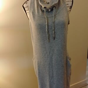 Freedom trail cowl neck sleevless dress size medium two pockets